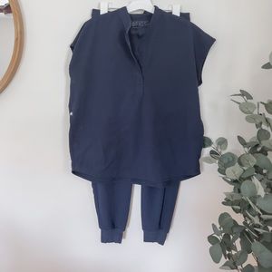 Figs technical collection navy blue jogger scrub set